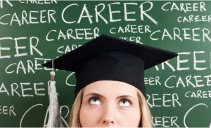 Liệu bằng cấp có còn là “tấm vé vàng” trong kỷ nguyên số?