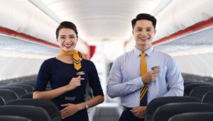 Làm Tiếp Viên Hàng Không Có Cần Bằng Đại Học Không?