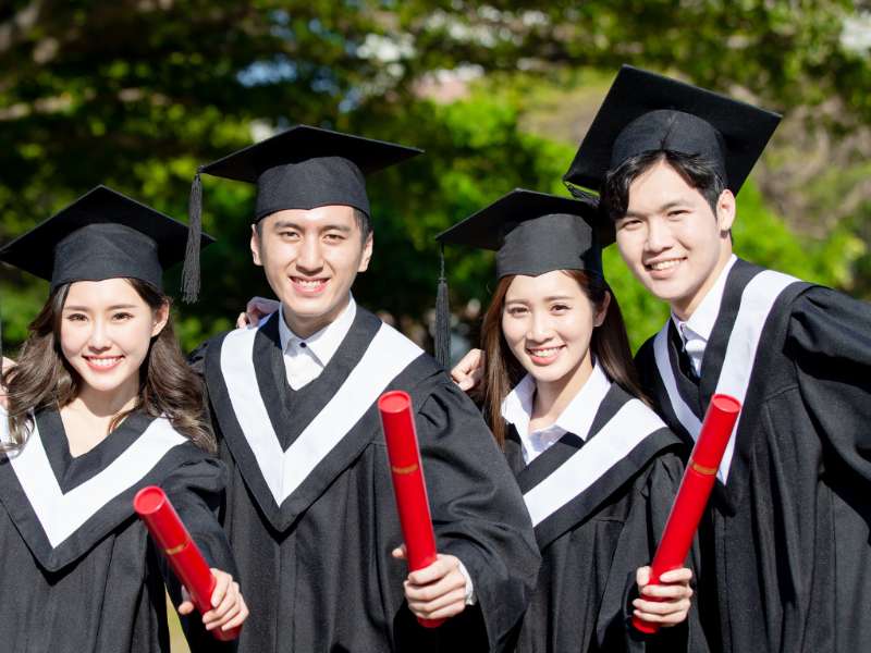 Bằng Trung Cấp Nghề Có Đi Du Học Được Không?