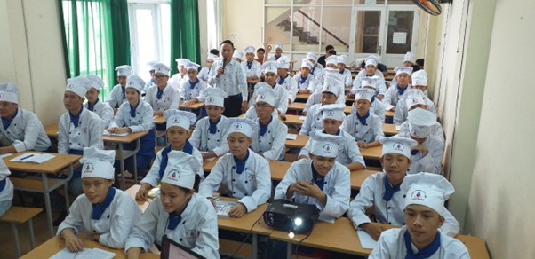 Sự khác biệt giữa bằng trung cấp nghề và bằng trung cấp chuyên nghiệp