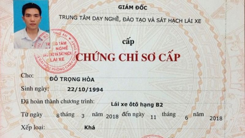 Chứng chỉ sơ cấp nghề lái xe B2 xác nhận bạn đã hoàn thành học lý thuyết và thực hành