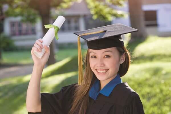 Có Nên Học Thạc Sĩ Ngay Sau Khi Tốt Nghiệp?