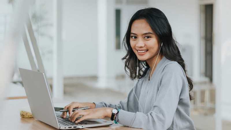 Vừa Học Thạc Sĩ Vừa Đi Làm Có Được Không?