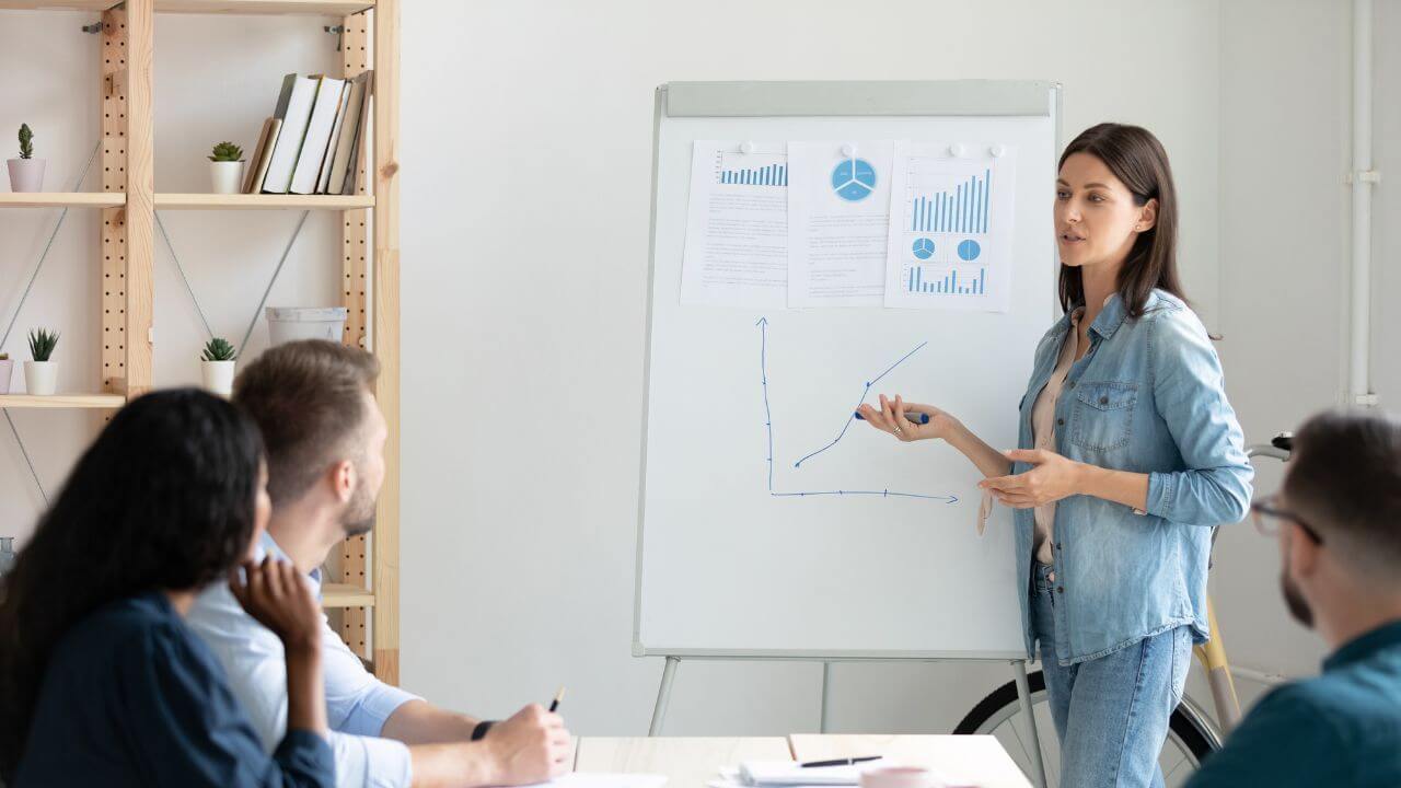 Giải đáp các câu hỏi thường gặp khi chọn ngành cho nữ