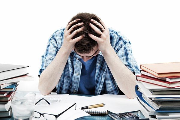 Việc đuổi học không phụ thuộc vào số môn rớt!