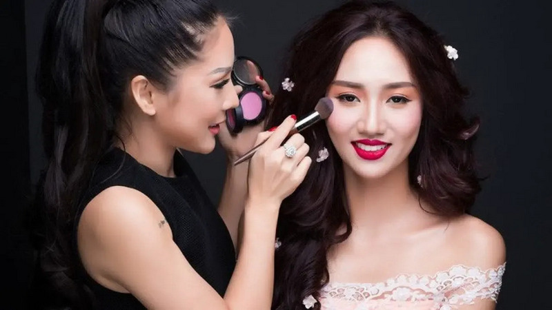 Nghề làm đẹp (Spa, Nail, Trang điểm)